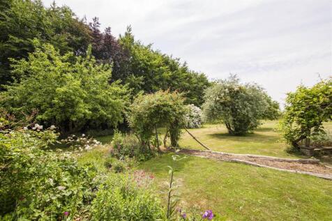 Approx.0.75 acre Plot