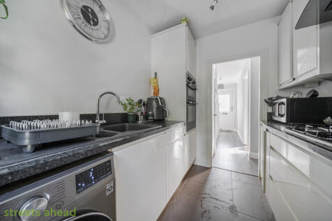 9b8cc6f1-41fb-4a1...