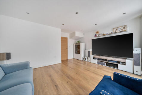 1393407-1-6942b0c...