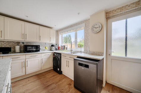 1361685-6-68ee19f...