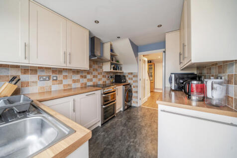 1361600-13-68df61...