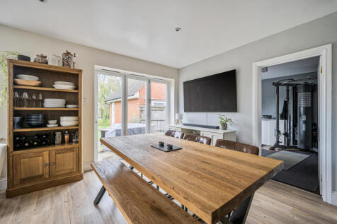 1383590-19-692488...