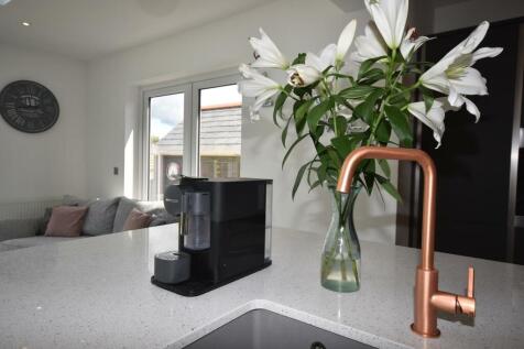 Kitchen fittings.JPG