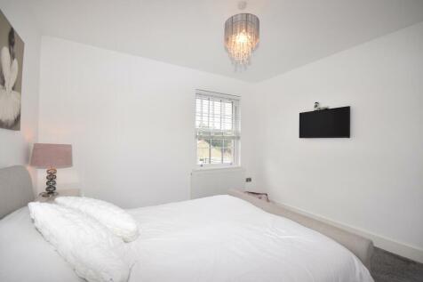 Bedroom.JPG