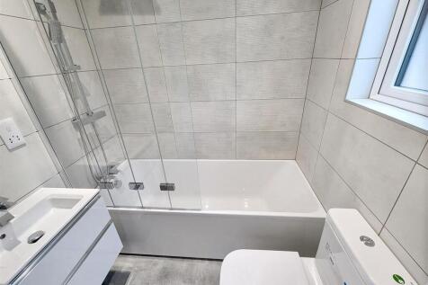 1 of 3 Bath/Showers
