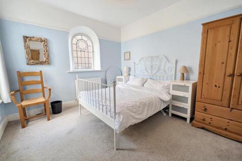 Dining Room / Bedroom 5