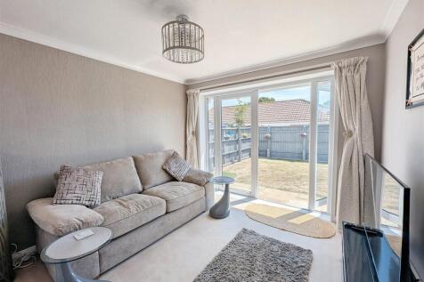 Bedroom 3 (currently Snug)