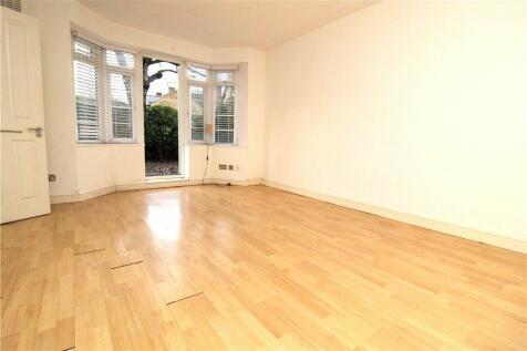 Beauty Room to rent in Ealing, West London - in London, England United  Kingdom- listed on UK Therapy Rooms.