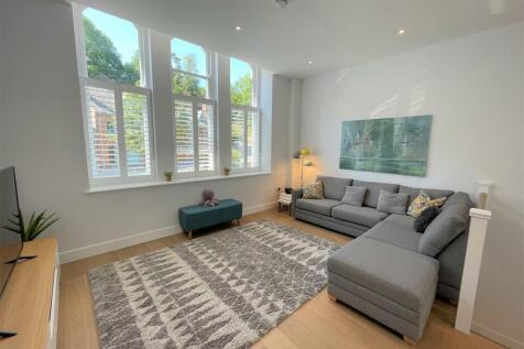 sitting room area.JPG