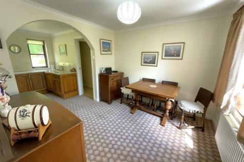 dining room.JPG