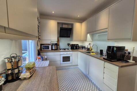 kitchen3.jpg