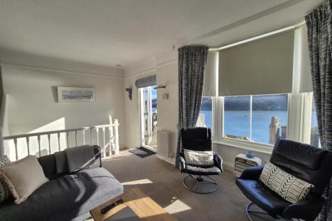 sitting room 3.jpg