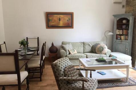 lounge 2.jpg