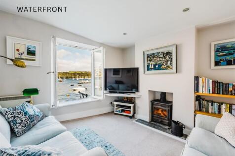 waterfront-house 7.jpg