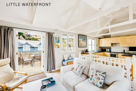 waterfront-house 3.jpg