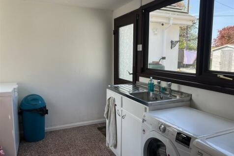 Entrance Porch/Utility Area