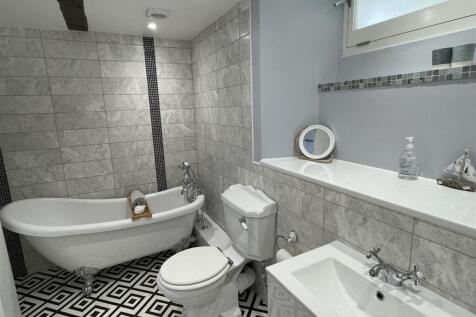 Ground Floor Bathroom