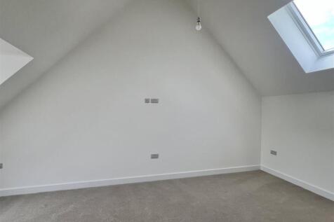 Bedroom/Study/Playroom/Cinema Room