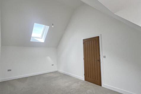 Bedroom/Study/Playroom/Cinema Room