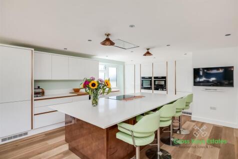 Open Plan Living Room / Kitchen