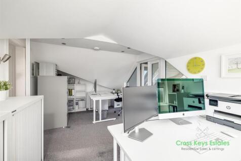 Office/Lounge
