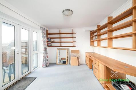 Bedroom 4/Garden Room