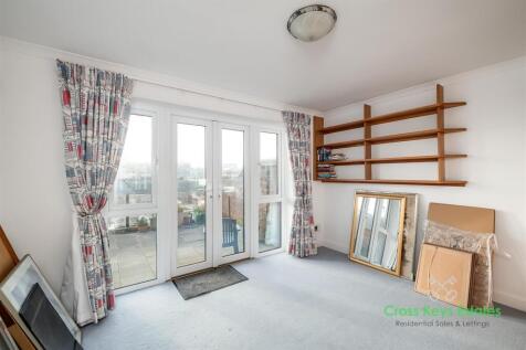 Bedroom 4/Garden Room
