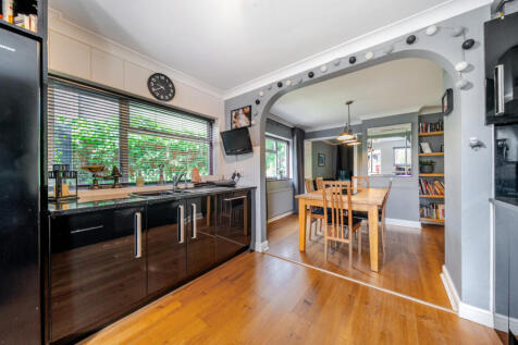 1305732-10-6863a3...