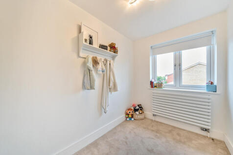 1294796-9-6825e57...