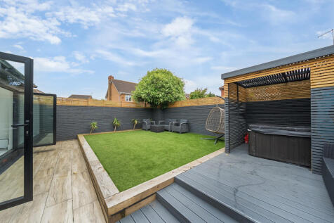 1294796-5-6825e56...