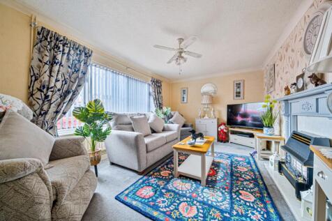 1386492-18-692d8c8b727eb-ARW-1