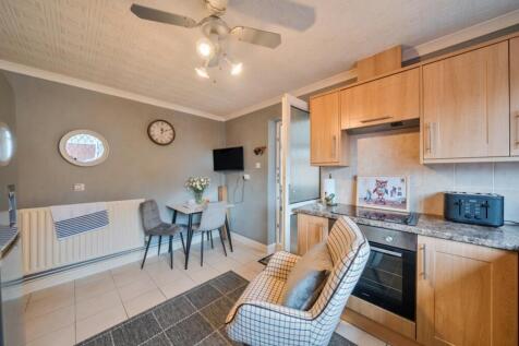 1386492-10-692d89be26956-ARW-1