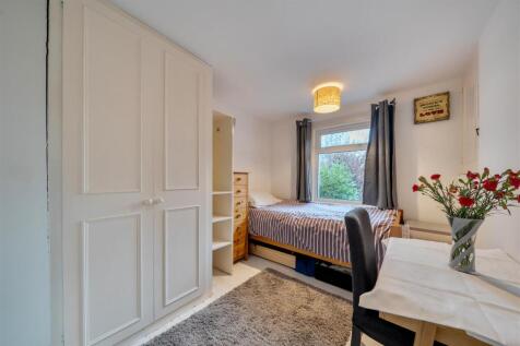 New Road - Bed 2a.jpg