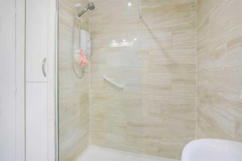 Shower Room (2)