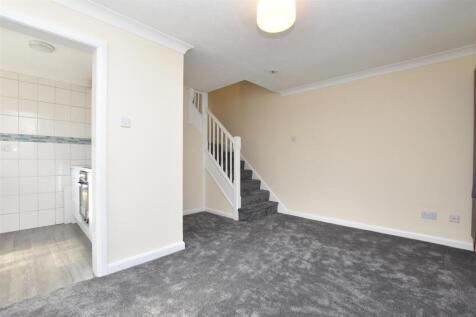 Living Room 2 (13).jpg