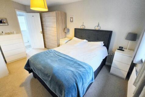 Bedrooom 1