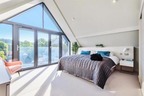 Master Bedroom.jpg