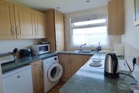 121 Norton Park Kitchen.jpg