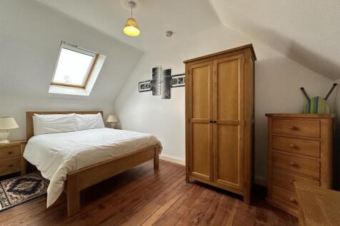 Bedroom 1.JPEG