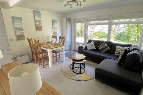 Lounge Diner Alternative.jpg