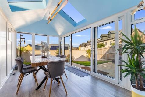 A06 - 24 Cotton Road Dartmouth - 231103.jpg