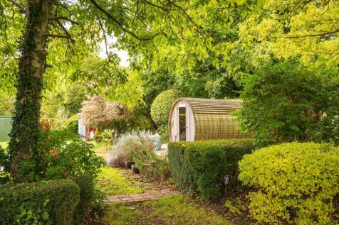 Lifestyle area inc woodland sauna