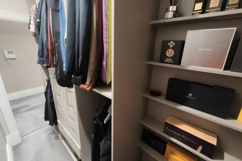 Walk In Wardrobe