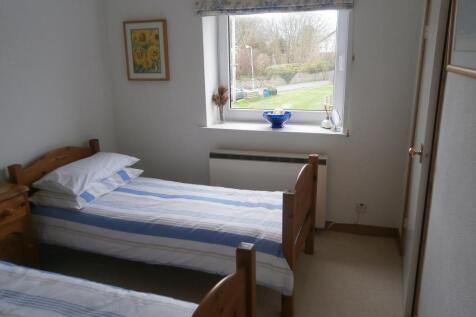 Flat Twin Bedroom.jpg