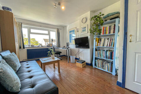 58 Glebe Close - Bed 2