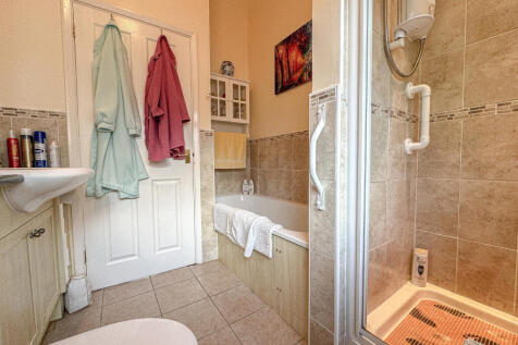 Bathroom (2)