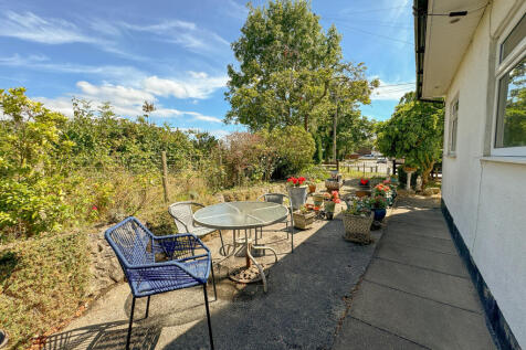 Side garden