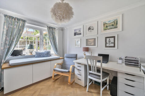 1313597-24-6852d1...