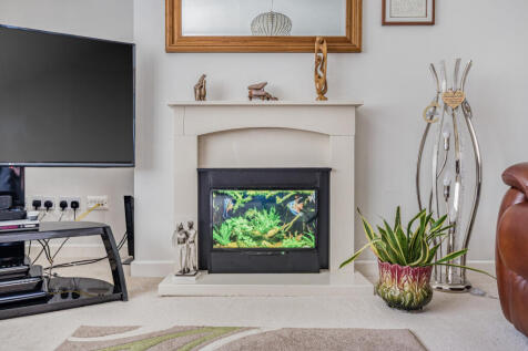 1329967-18-688245...