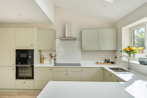 1348363-10-68bb01...